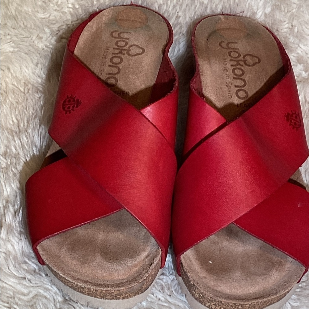Yokono Red Wedge Sandals size 8